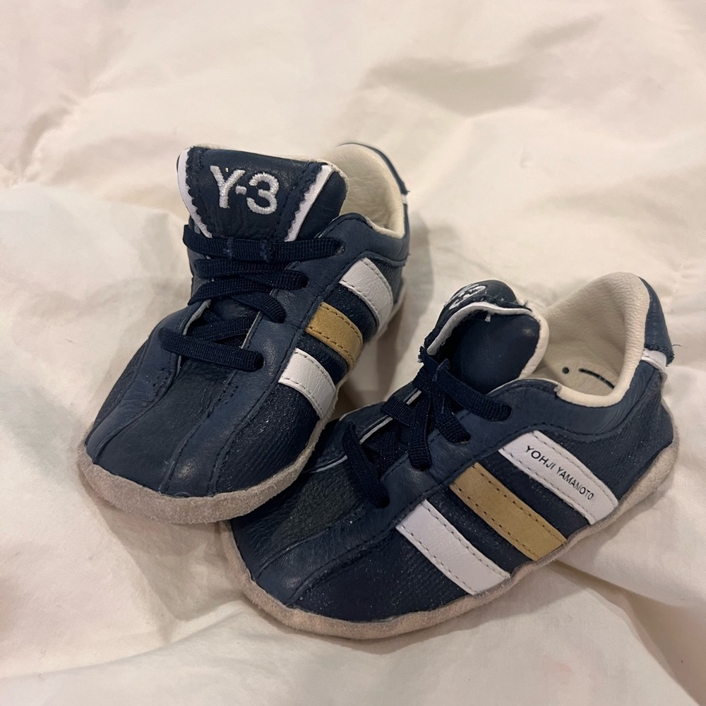 Adidas Y’s - Picture 2 of 6